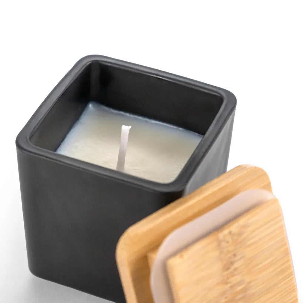 Scented Candle – Oakmoss &amp; Amber